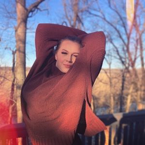 Meet your Posher, Olivia